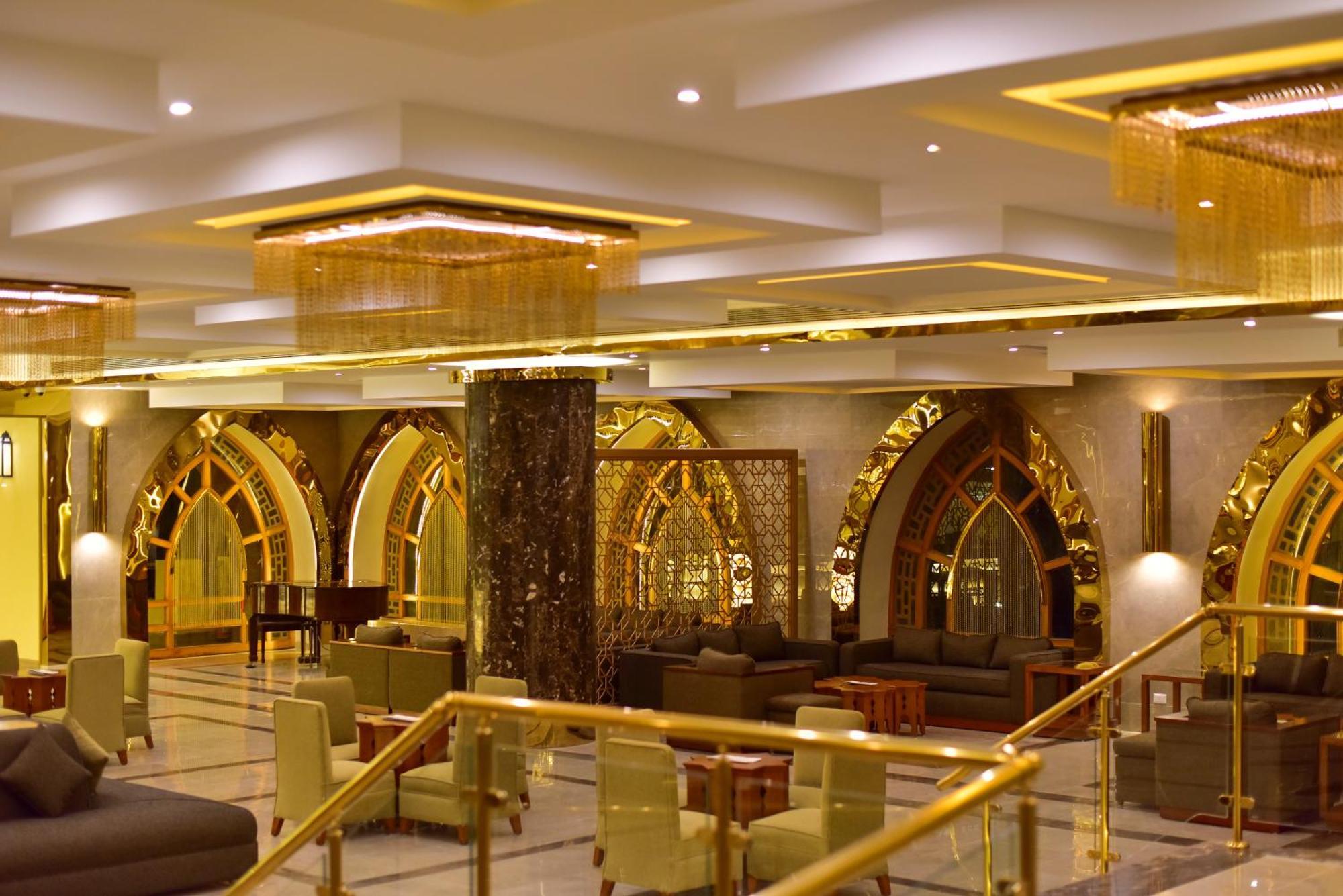 The Grand Hotel Sharm El Sheikh Exteriér fotografie The interior of the hotel
